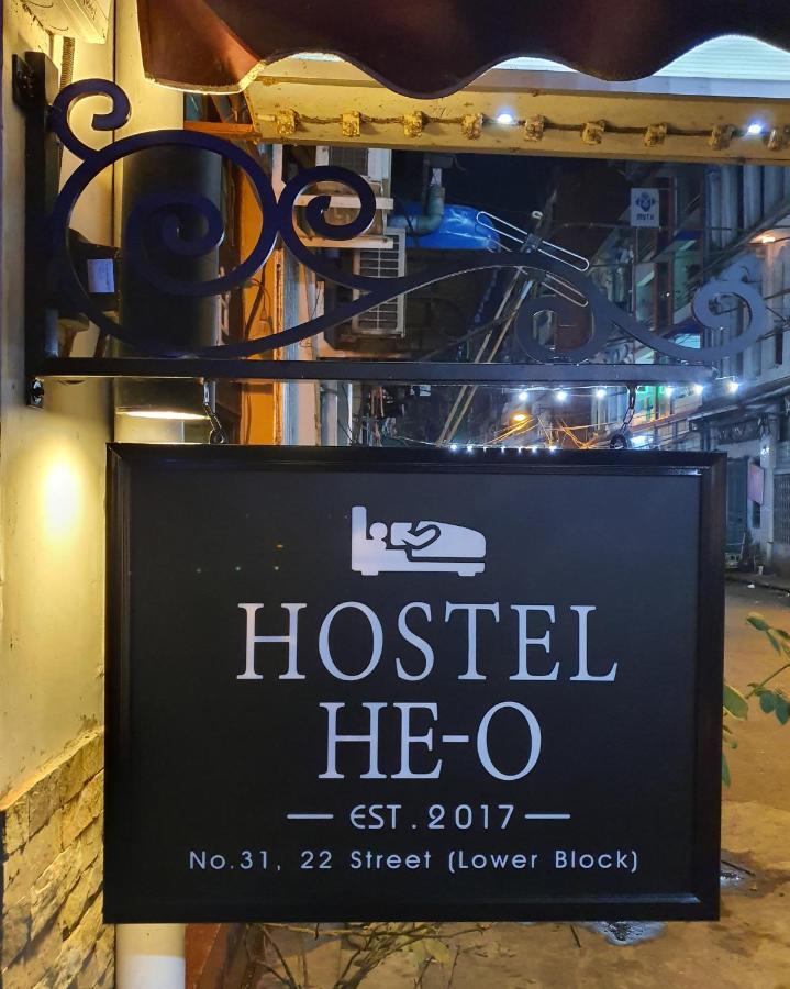Hostel He-O Yangon Exteriör bild